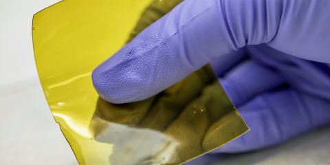 Investigadores de Berkeley Lab trabajan en el desarrollo de mejores baterías para almacenamiento