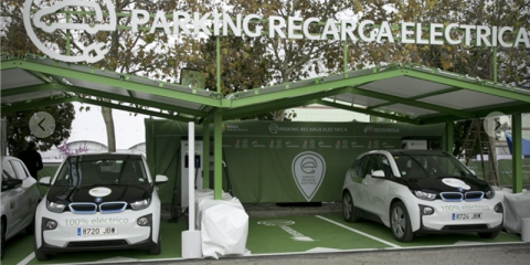 Un nuevo parking en el recinto de Feria de Madrid permite la recarga simultánea de 34 vehículos eléctricos