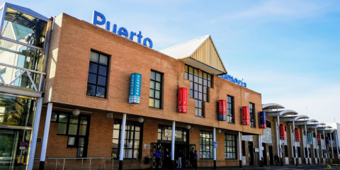 Autosuficiencia energética con fotovoltaica y almacenamiento en la Estación Marítima del Puerto de Almería en 2023