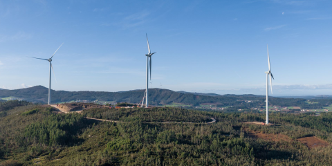 Comienzan a operar en A Coruña los seis aerogeneradores del parque eólico de Miñón