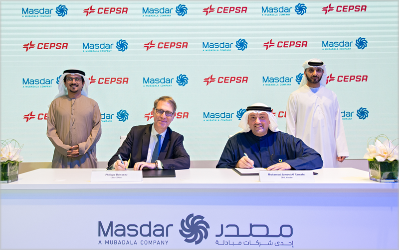 Firma del acuerdo entre Masdar y Cepsa