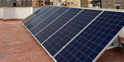 Primera instalación fotovoltaica de autoconsumo comunitario en Cartagena, de la mano de egresados de la UPTC