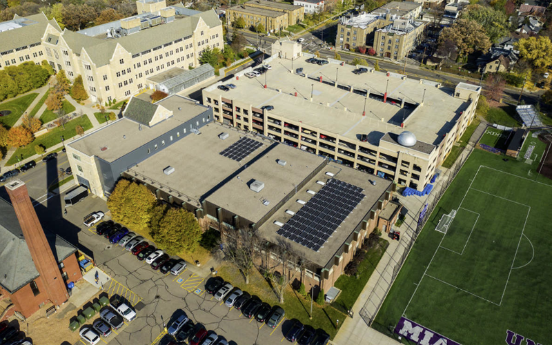 paneles solares para el Centro de Investigación de Microgrid