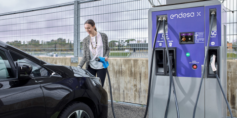 Más de 20 puntos de recarga en estaciones de servicio españolas gracias a un nuevo acuerdo