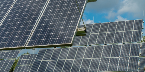 La región andaluza añade 1.112 nuevos MW conectados a la red de proyectos de energías renovables en 2019