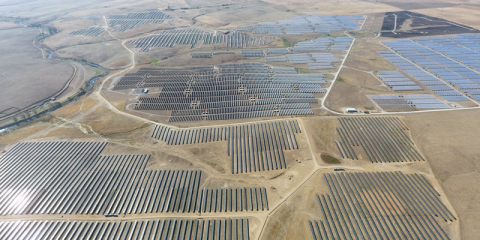 La planta solar La Solanilla entra en operación en Cáceres y generará 103 GWh al año