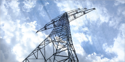 La entrada de los peajes de transporte y distribución de electricidad se retrasa a 2021