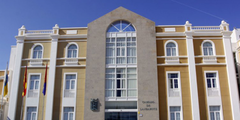 Abierta la contratación para el suministro eléctrico renovable en el Cabildo de Lanzarote