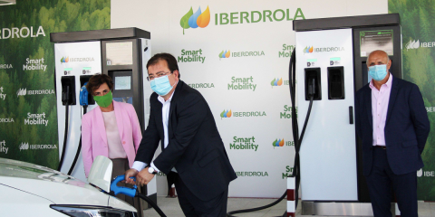 Abierto un corredor de recarga eléctrica superrápida que une el centro y el sur de la península