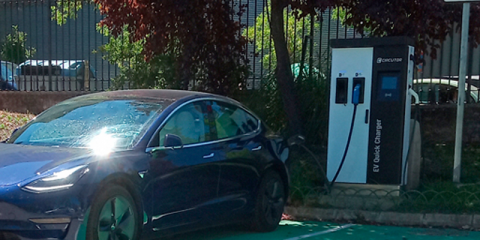 La Diputación de Cáceres instala ocho nuevos puntos de recarga en la provincia