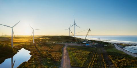 Dos grandes aerogeneradores suministrarán energía a un centro de datos danés de Apple