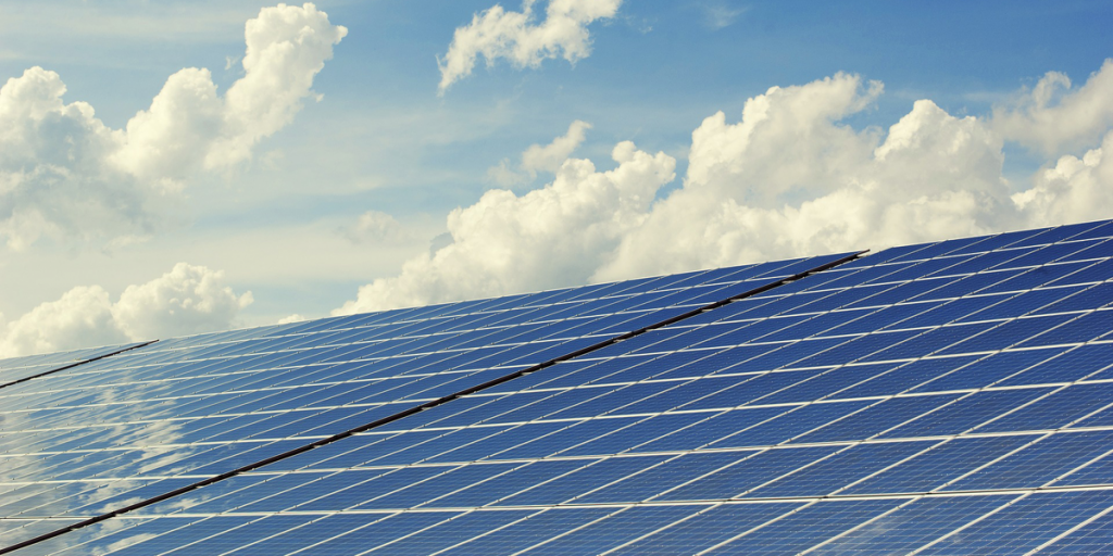 Holaluz firma contrato ppa energia renovable fotovoltaica portada 