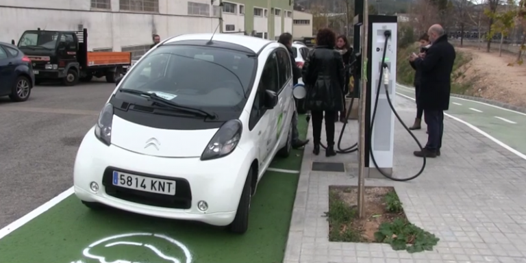 Alcoy, en Alicante, registró en 2020 casi 8.000 horas de recarga de vehículos eléctricos