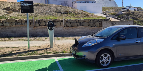 Nuevo punto de recarga de vehículos eléctricos alimentado por energía hidráulica en Igualada