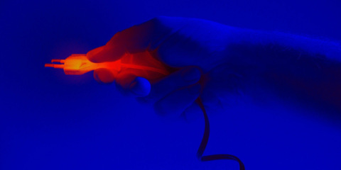 Más de un 9% de los usuarios cambiaron de proveedor de luz en 2020, según la última encuesta de la CNMC