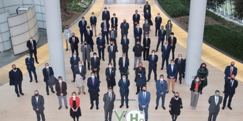 La iniciativa Y vasca del hidrógeno verde proyecta tres hidrogeneras y plantas fotovoltaicas en Euskadi