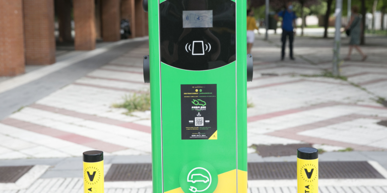 Pamplona cuenta con 34 nuevas plazas de recarga rápida y semirrápida para vehículos eléctricos