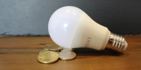 La CNMC solicita el correcto traslado de los contratos de suministro eléctrico a la nueva normativa