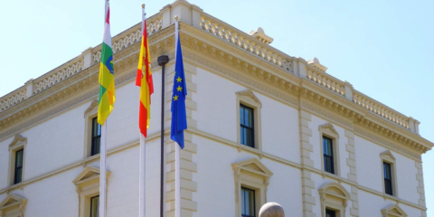 Toda la energía eléctrica consumida por el Gobierno de La Rioja tendrá origen 100% renovable