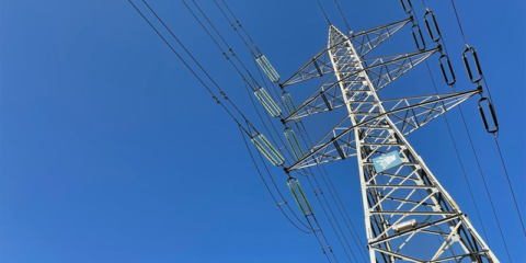 Puesta en servicio de la línea de 220 kV Mazaricos-Lousame para fortalecer la red de transporte en Galicia