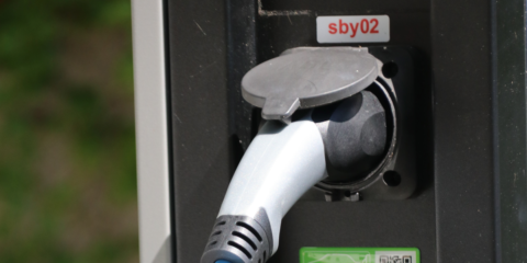 Convalidado el real decreto-ley para fomentar la movilidad eléctrica, el autoconsumo y las renovables