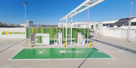 En servicio la planta de hidrógeno verde certificada de uso público de la Zona Franca de Barcelona