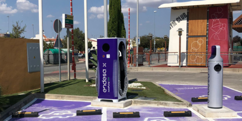 Primeros puntos de recarga ultrarrápida para VE en varios McDonald’s en España