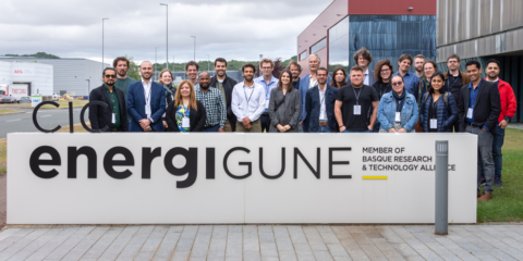 El proyecto Helena creará baterías de estado sólido de haluros para la aviación eléctrica