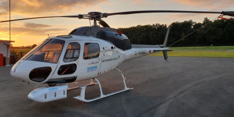 Siemens inspecciona la red de alta tensión de Alemania con un helicóptero equipado con IA