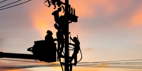 La energía limpia impulsa el crecimiento del empleo global en el sector energético, según la IEA