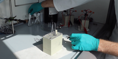 El CBI investiga el efecto químico de la superficie de carbono en el rendimiento de la batería de plomo