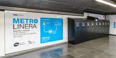 Taquillas que recuperan energía del metro para recargar vehículos eléctricos de movilidad personal