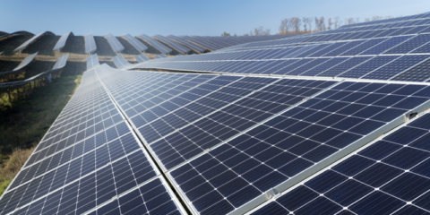 La Comisión Europea propone un reglamento de emergencia para acelerar los permisos de renovables