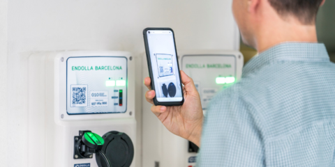 La red Endolla Barcelona desarrolla una prueba piloto para programar la recarga de vehículos eléctricos