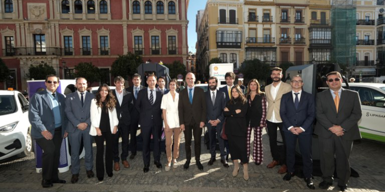 El Ayuntamiento de Sevilla adjudica la instalación de una red de puntos de recarga de vehículos eléctricos