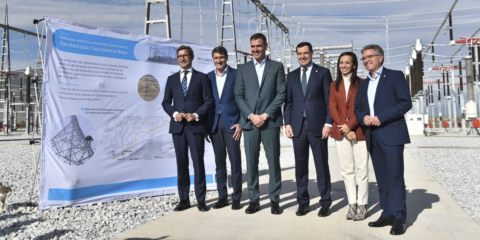 REE pone en marcha el primer tramo del eje eléctrico Caparacena-Baza-La Ribina en Andalucía