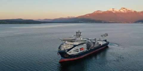 Inversión de 200 millones en un nuevo buque cablero que contribuirá a mejorar la red eléctrica