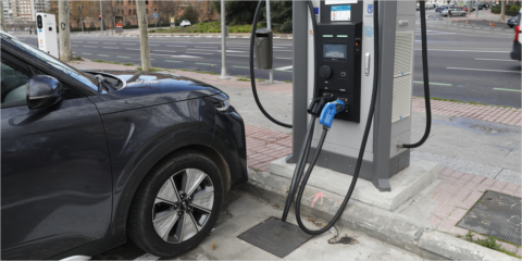 Entra en funcionamiento una nueva electrolinera con recarga ultrarrápida en Madrid