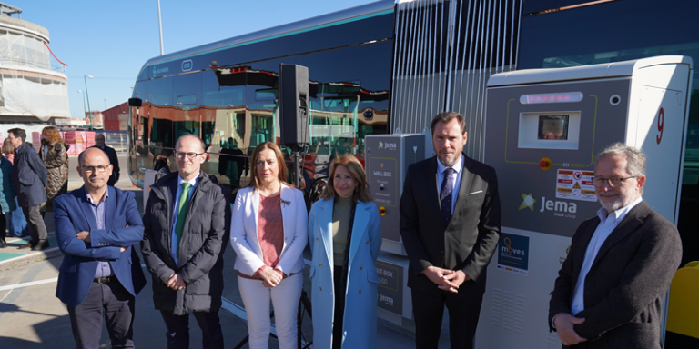 Valladolid inaugura una infraestructura para la recarga de los nuevos autobuses eléctricos urbanos