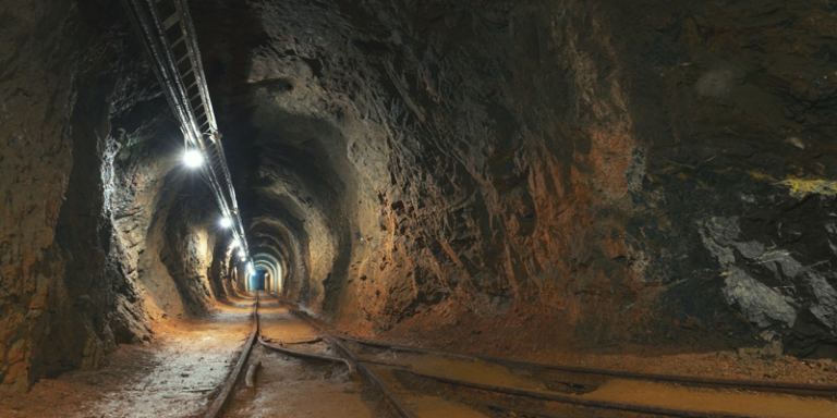 túnel de una mina