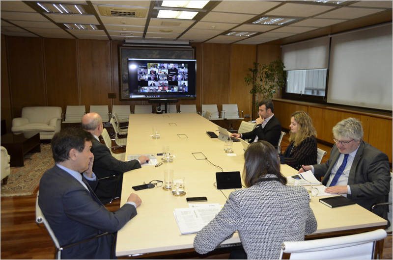 Reunión para constituir la Alianza del Proyecto Estratégico para la Recuperación y Transformación Económica del Vehículo Eléctrico y Conectado (PERTE VEC)