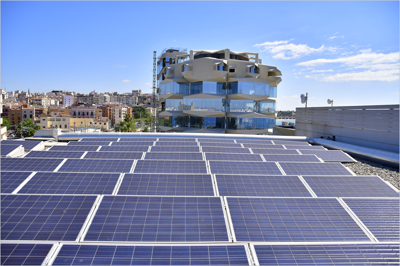 paneles solares en el Puerto de Tarragona