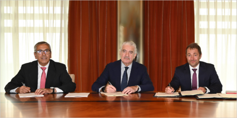 Financiación del BEI y del ICO para el desarrollo de plantas fotovoltaicas y parques eólicos en España