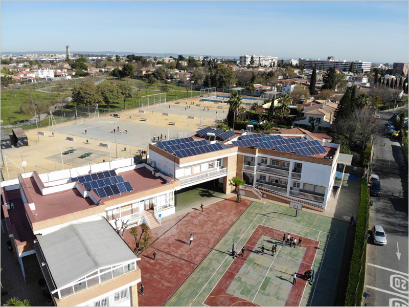 paneles fotovoltaicos en colegio