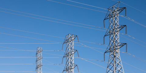 Acuerdo para acelerar la integración de las redes eléctricas de Estonia, Letonia y Lituania en la UE