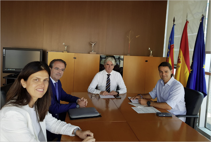 Reunión entre representantes de la Generalitat Valenciana y directivos de la empresa bp