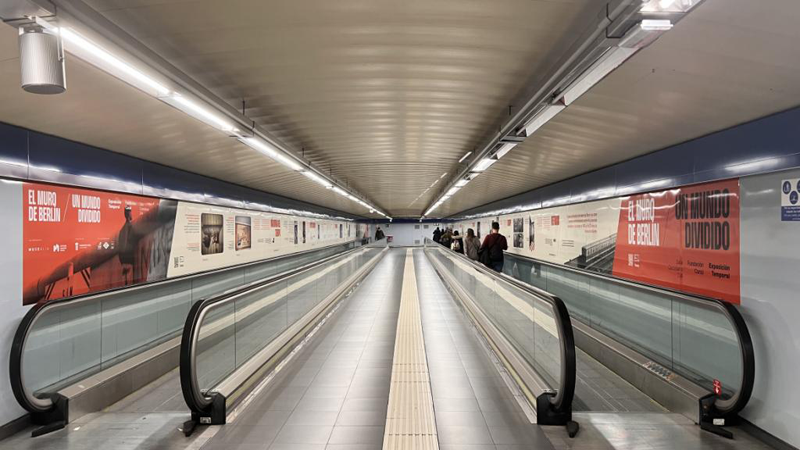 Dos cintas mecánicas de Metro de Madrid.