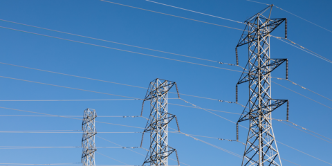 España percibe 79,3 millones de la capacidad de intercambio de electricidad con Francia y Portugal