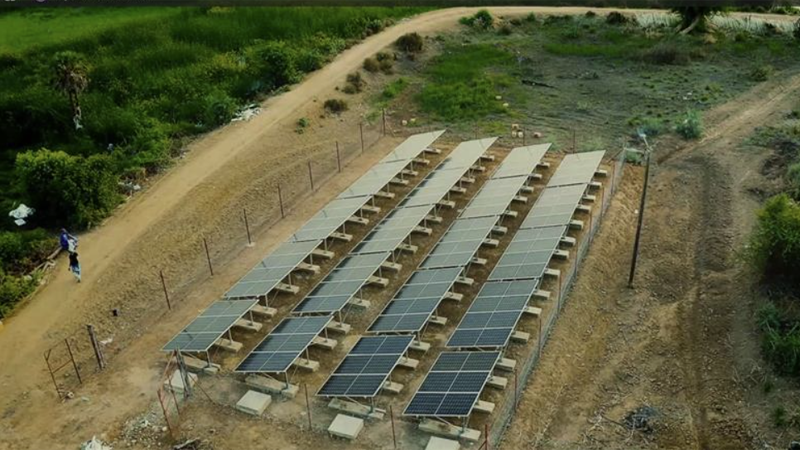 instalación fotovoltaica de la microrred eléctrica en Guidakhar
