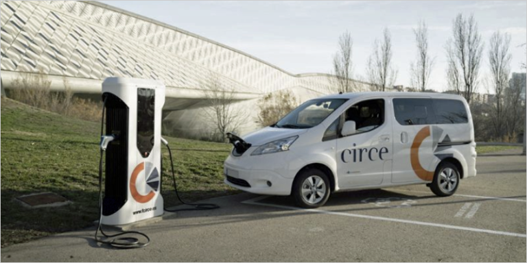 carga de vehículo eléctrico en CIRCE-Centro Tecnológico